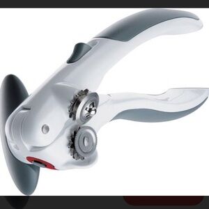 Zyliss Lock N Lift Manual Handheld Can Opener Plastic & Stainless Steel White